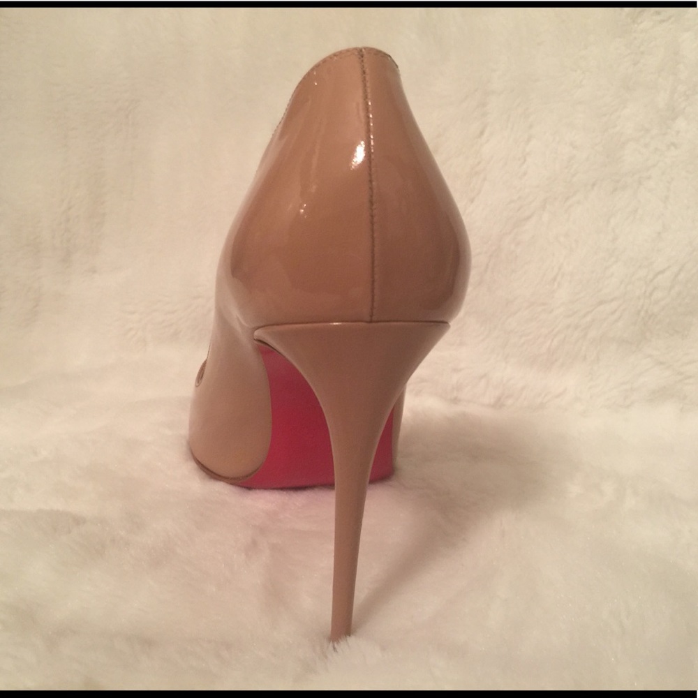 Heels - Picture 3 of 8